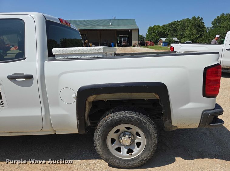 image for item ED2066 2015 Chevrolet Silverado 1500 Crew Cab pickup truck