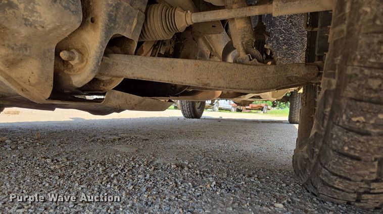 image for item ED2066 2015 Chevrolet Silverado 1500 Crew Cab pickup truck