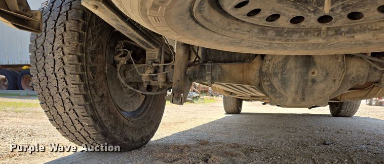 image for item ED2066 2015 Chevrolet Silverado 1500 Crew Cab pickup truck