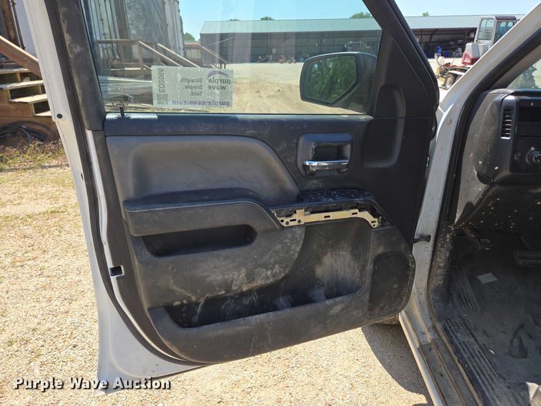 image for item ED2066 2015 Chevrolet Silverado 1500 Crew Cab pickup truck