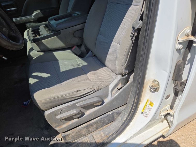 image for item ED2066 2015 Chevrolet Silverado 1500 Crew Cab pickup truck