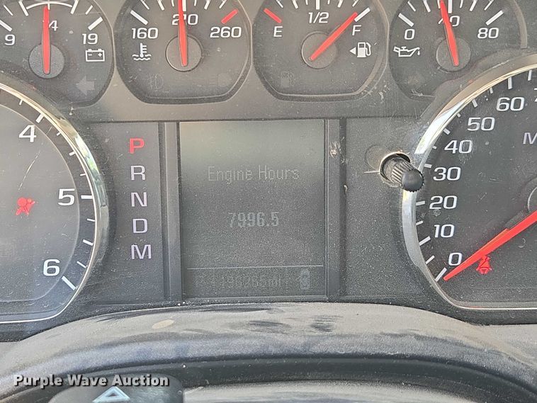 image for item ED2066 2015 Chevrolet Silverado 1500 Crew Cab pickup truck