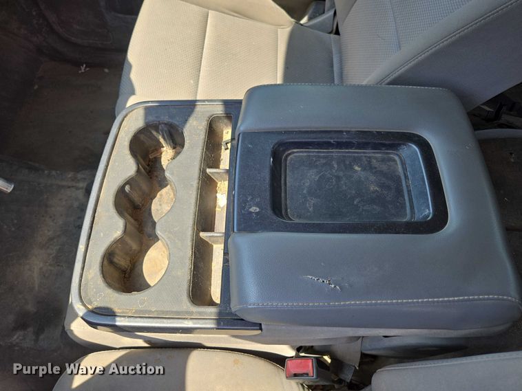 image for item ED2066 2015 Chevrolet Silverado 1500 Crew Cab pickup truck