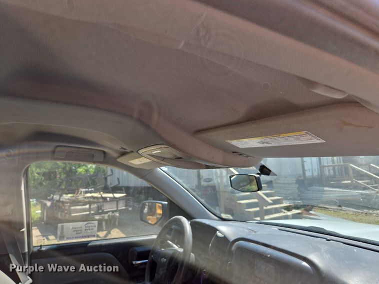 image for item ED2066 2015 Chevrolet Silverado 1500 Crew Cab pickup truck