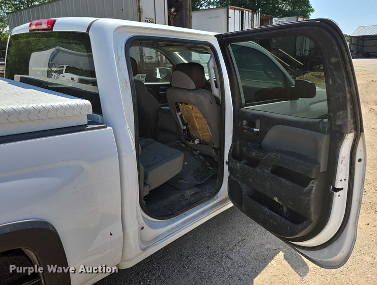 image for item ED2066 2015 Chevrolet Silverado 1500 Crew Cab pickup truck