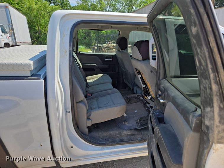 image for item ED2066 2015 Chevrolet Silverado 1500 Crew Cab pickup truck