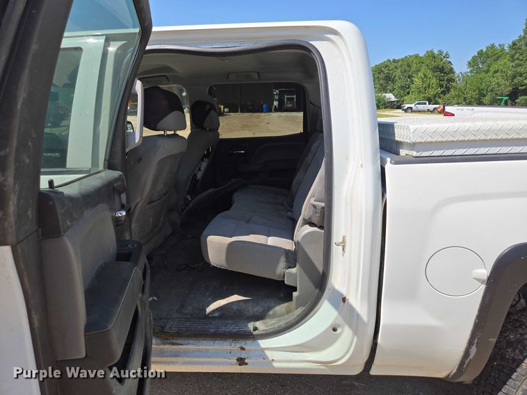 image for item ED2066 2015 Chevrolet Silverado 1500 Crew Cab pickup truck