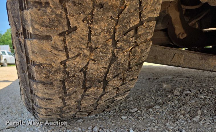 image for item ED2066 2015 Chevrolet Silverado 1500 Crew Cab pickup truck