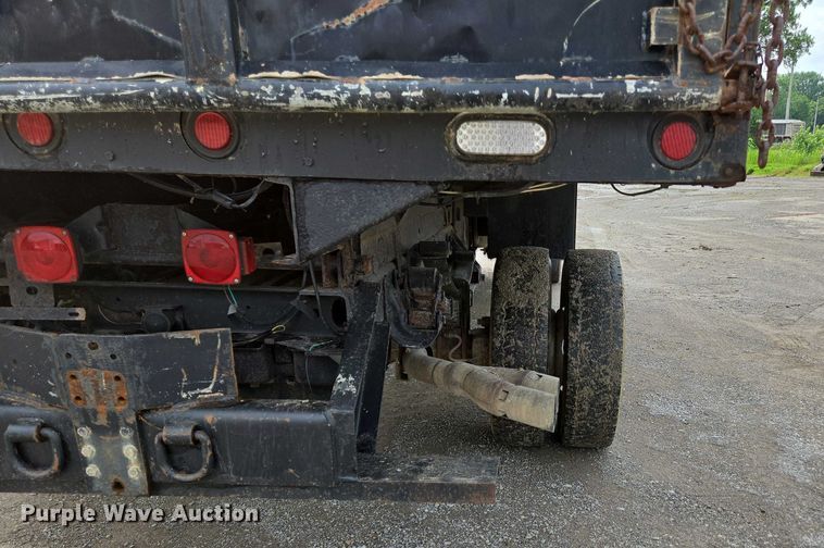 image for item ED2076 2008 Ford F450 Super Duty dump flatbed truck