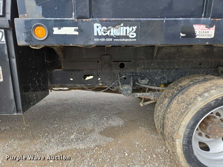 image for item ED2076 2008 Ford F450 Super Duty dump flatbed truck