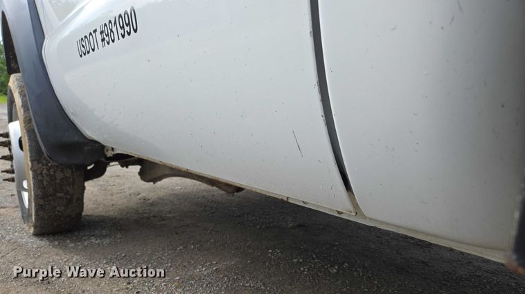 image for item ED2076 2008 Ford F450 Super Duty dump flatbed truck