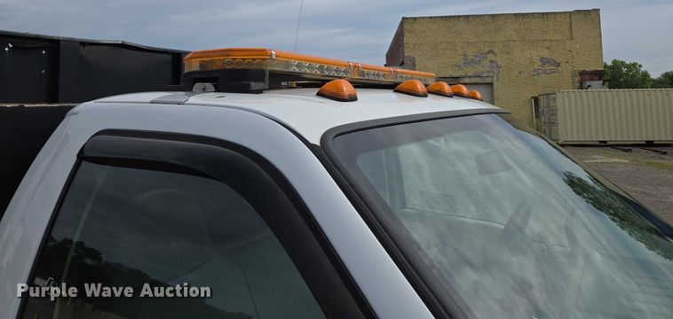 image for item ED2076 2008 Ford F450 Super Duty dump flatbed truck