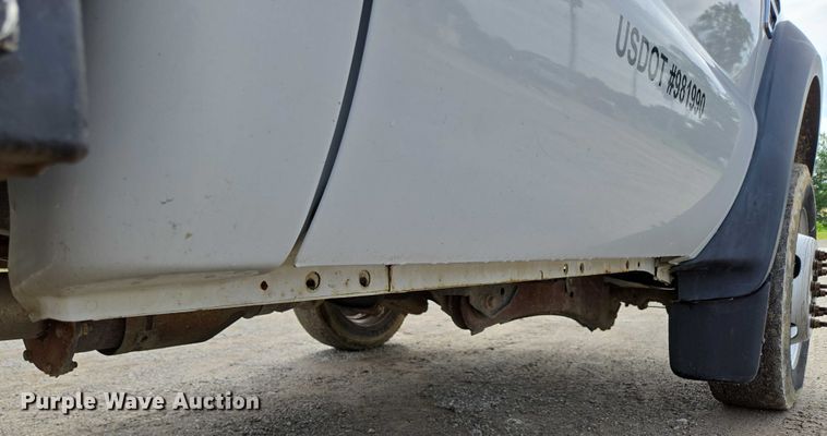 image for item ED2076 2008 Ford F450 Super Duty dump flatbed truck