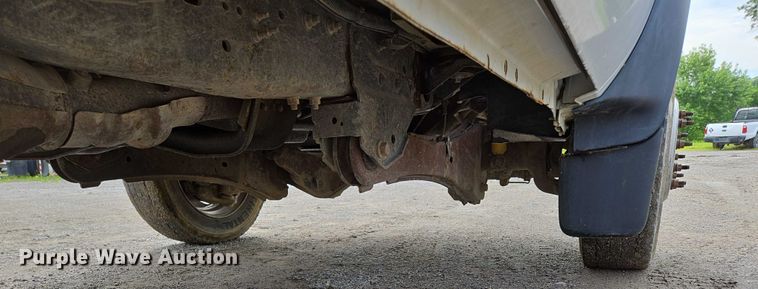 image for item ED2076 2008 Ford F450 Super Duty dump flatbed truck