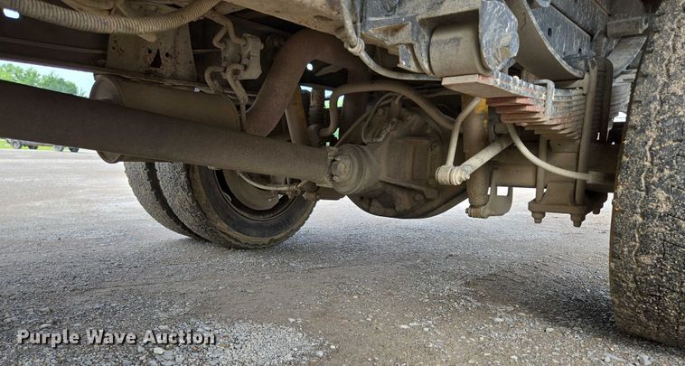 image for item ED2076 2008 Ford F450 Super Duty dump flatbed truck