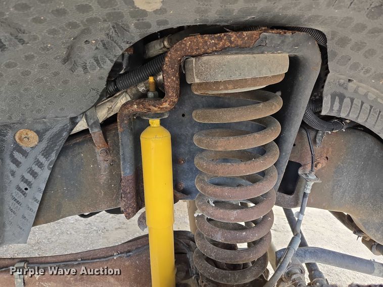 image for item ED2076 2008 Ford F450 Super Duty dump flatbed truck