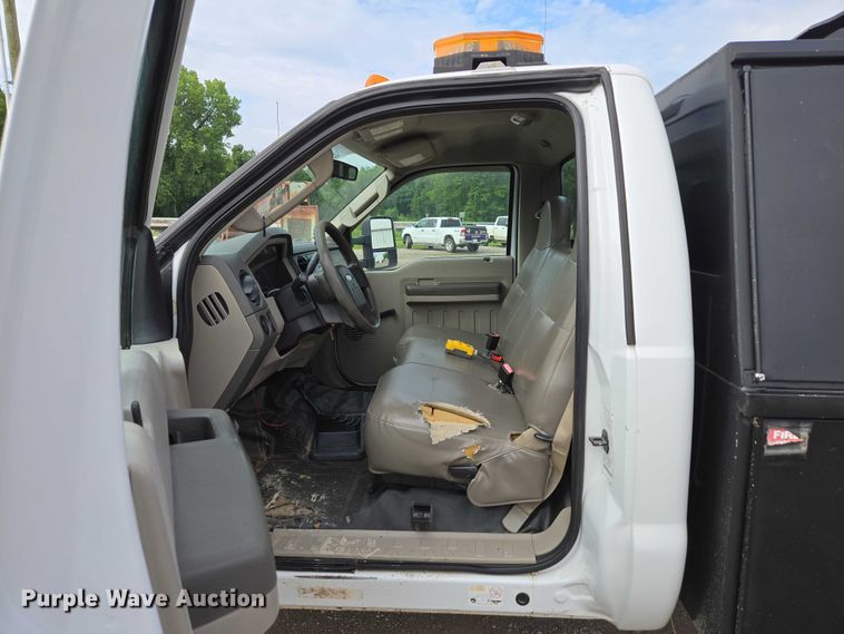 image for item ED2076 2008 Ford F450 Super Duty dump flatbed truck