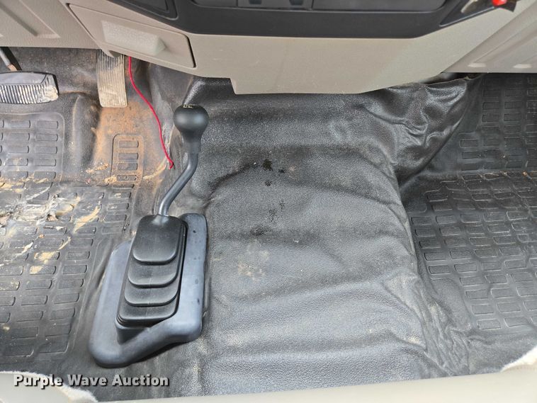 image for item ED2076 2008 Ford F450 Super Duty dump flatbed truck