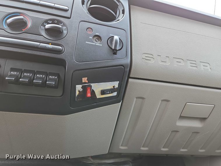 image for item ED2076 2008 Ford F450 Super Duty dump flatbed truck