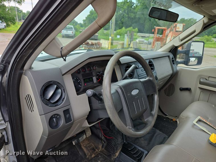 image for item ED2076 2008 Ford F450 Super Duty dump flatbed truck