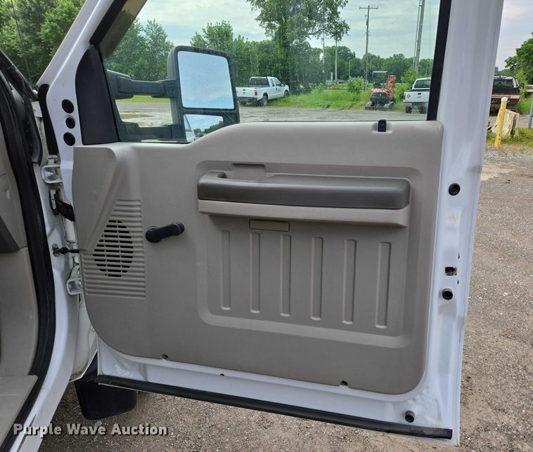 image for item ED2076 2008 Ford F450 Super Duty dump flatbed truck