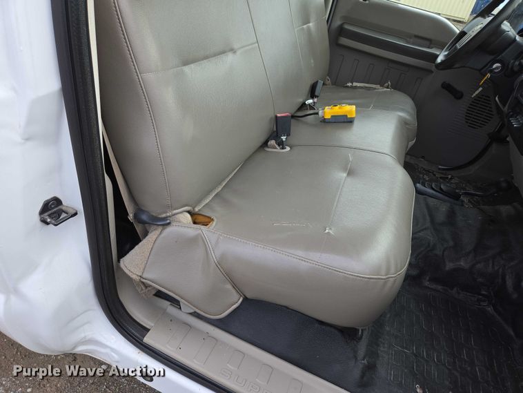 image for item ED2076 2008 Ford F450 Super Duty dump flatbed truck