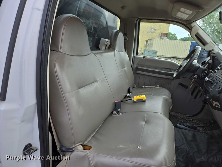 image for item ED2076 2008 Ford F450 Super Duty dump flatbed truck