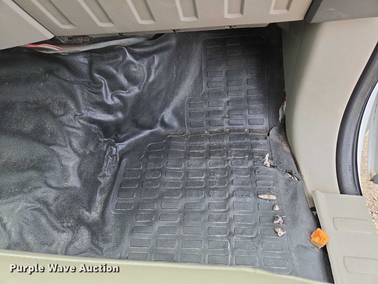 image for item ED2076 2008 Ford F450 Super Duty dump flatbed truck