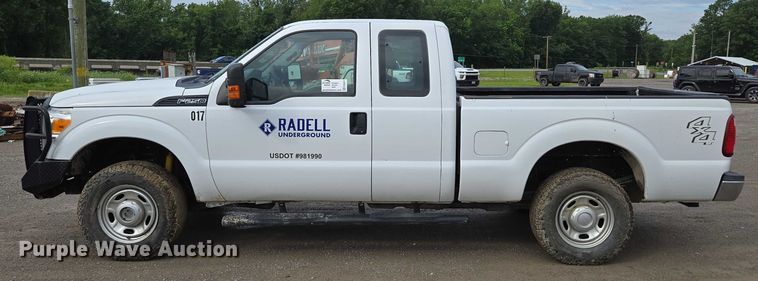 image for item ED2077 2014 Ford F250 Super Duty XLT SuperCab pickup truck