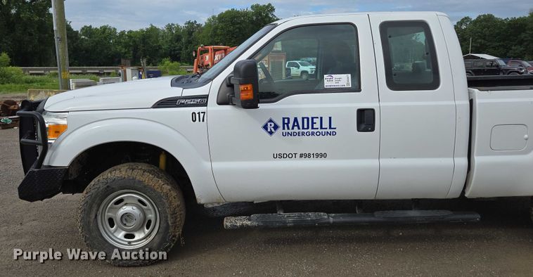 image for item ED2077 2014 Ford F250 Super Duty XLT SuperCab pickup truck