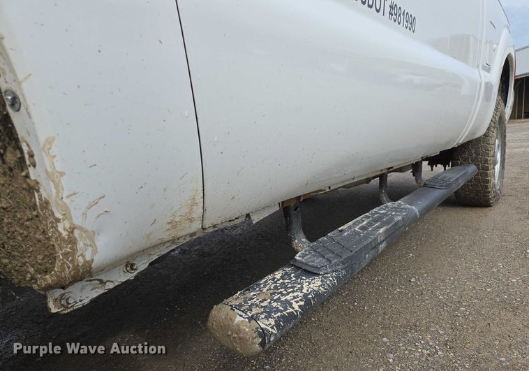 image for item ED2077 2014 Ford F250 Super Duty XLT SuperCab pickup truck