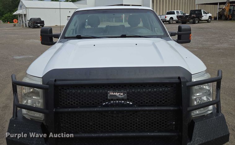 image for item ED2077 2014 Ford F250 Super Duty XLT SuperCab pickup truck