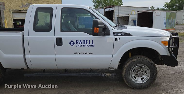 image for item ED2077 2014 Ford F250 Super Duty XLT SuperCab pickup truck