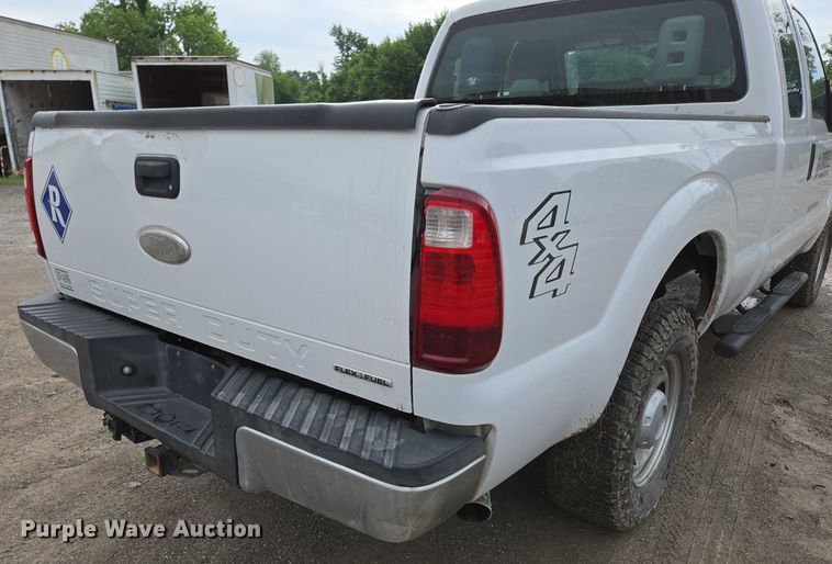 image for item ED2077 2014 Ford F250 Super Duty XLT SuperCab pickup truck