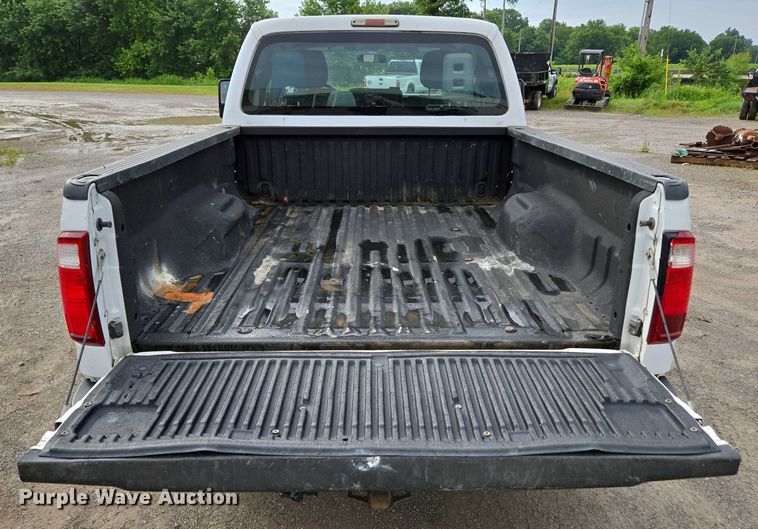 image for item ED2077 2014 Ford F250 Super Duty XLT SuperCab pickup truck