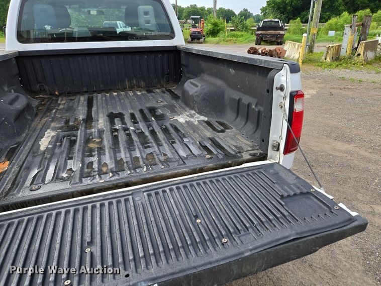 image for item ED2077 2014 Ford F250 Super Duty XLT SuperCab pickup truck
