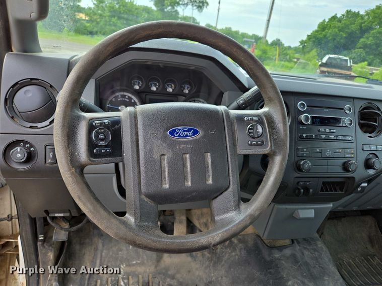 image for item ED2077 2014 Ford F250 Super Duty XLT SuperCab pickup truck