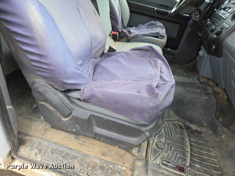 image for item ED2077 2014 Ford F250 Super Duty XLT SuperCab pickup truck