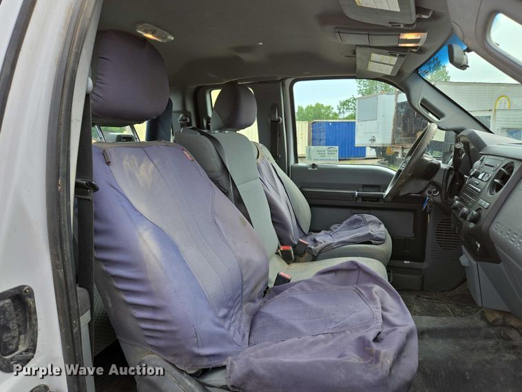 image for item ED2077 2014 Ford F250 Super Duty XLT SuperCab pickup truck