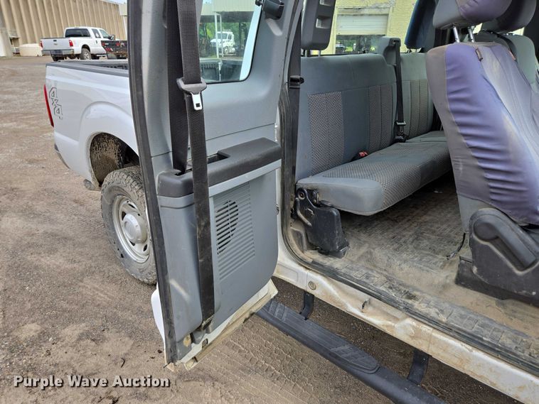 image for item ED2077 2014 Ford F250 Super Duty XLT SuperCab pickup truck