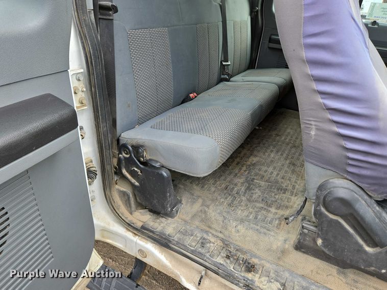 image for item ED2077 2014 Ford F250 Super Duty XLT SuperCab pickup truck