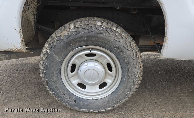 image for item ED2077 2014 Ford F250 Super Duty XLT SuperCab pickup truck