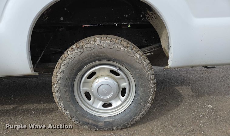 image for item ED2077 2014 Ford F250 Super Duty XLT SuperCab pickup truck