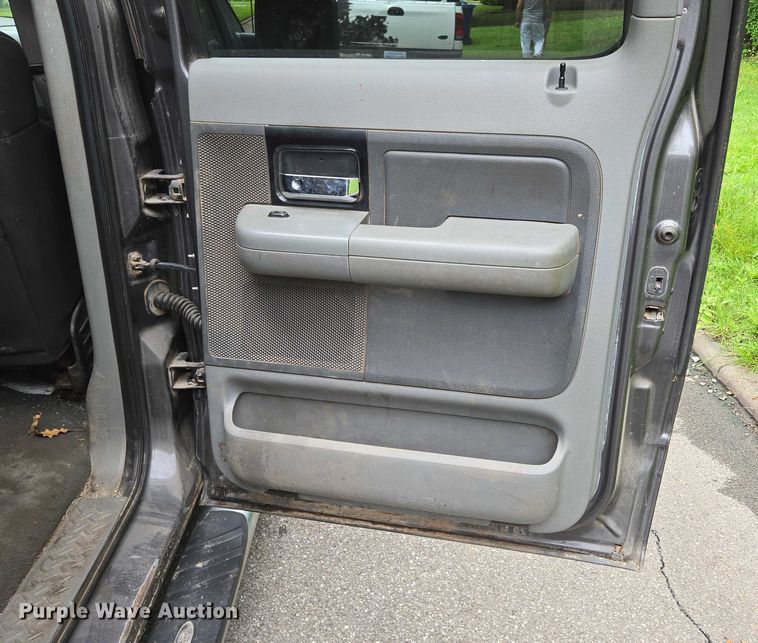 image for item ED2080 2008 Ford F150 SuperCrew pickup truck