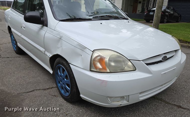 image for item ED2081 2004 Kia Rio 