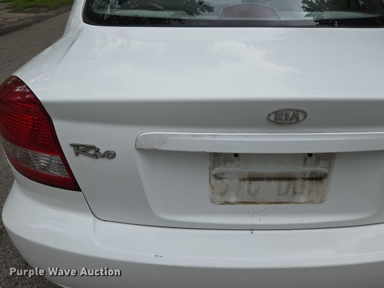 image for item ED2081 2004 Kia Rio 