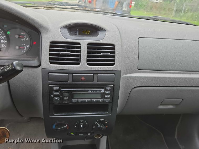 image for item ED2081 2004 Kia Rio 