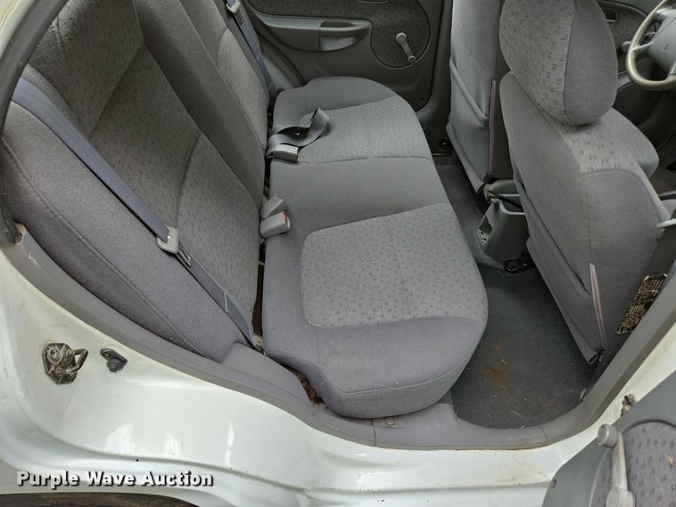 image for item ED2081 2004 Kia Rio 