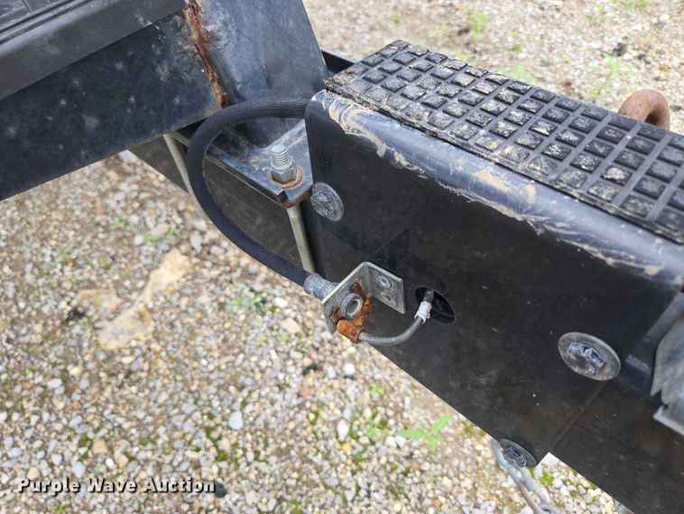 image for item ED2088 2003 Tracker Party Barge 27 I/O boat