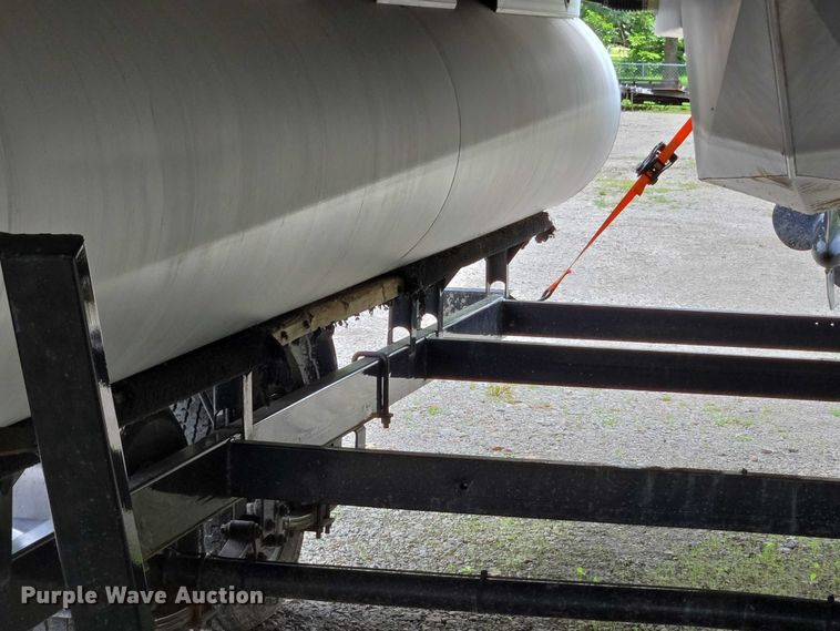 image for item ED2088 2003 Tracker Party Barge 27 I/O boat